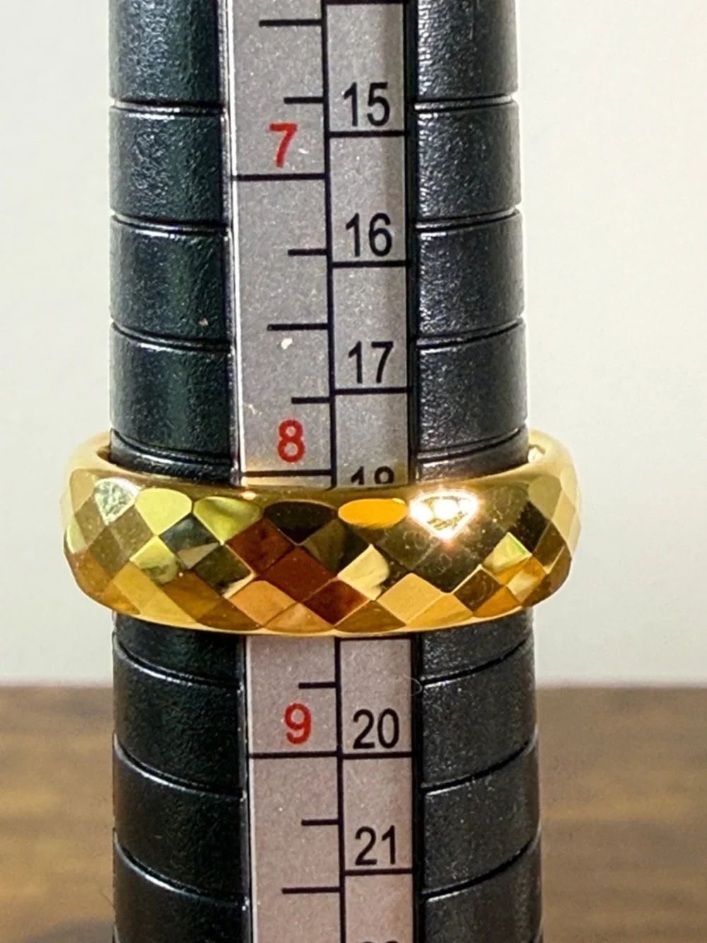Tungsten shiny faceted